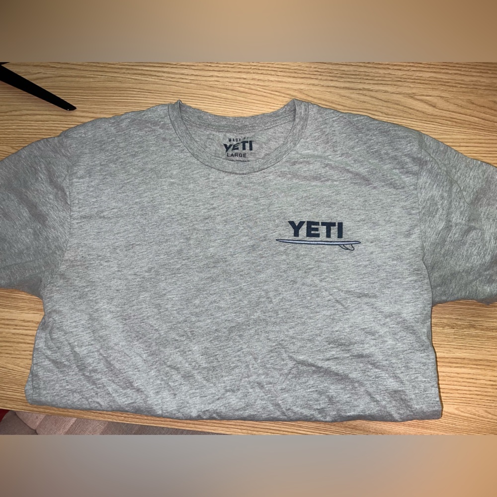Yeti t-shirt